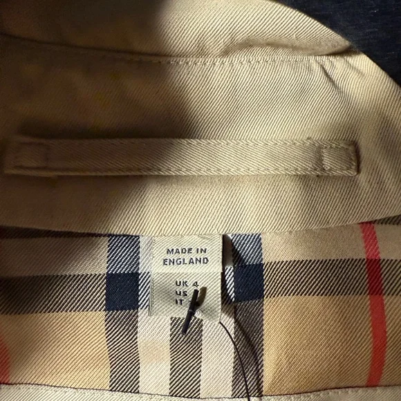Burberry Beige Kensington Coat with Check Lining